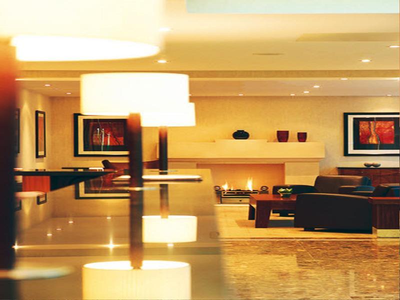 Regency Park Hotel, Health Club & Spa Thatcham Exteriör bild