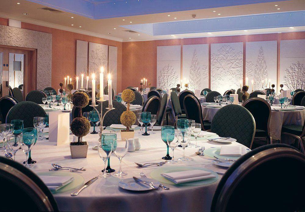 Regency Park Hotel, Health Club & Spa Thatcham Exteriör bild